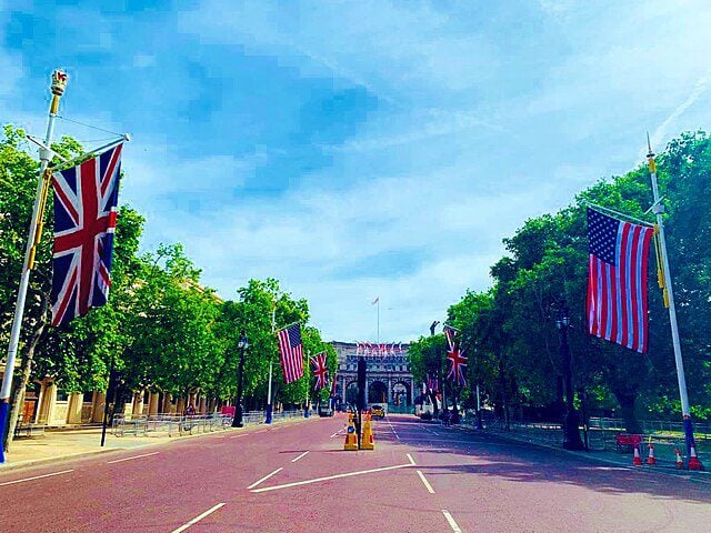 American Who Lives In The UK Reveals Why Everything You Think You Know About Britain Is Wrong wikimedia commons